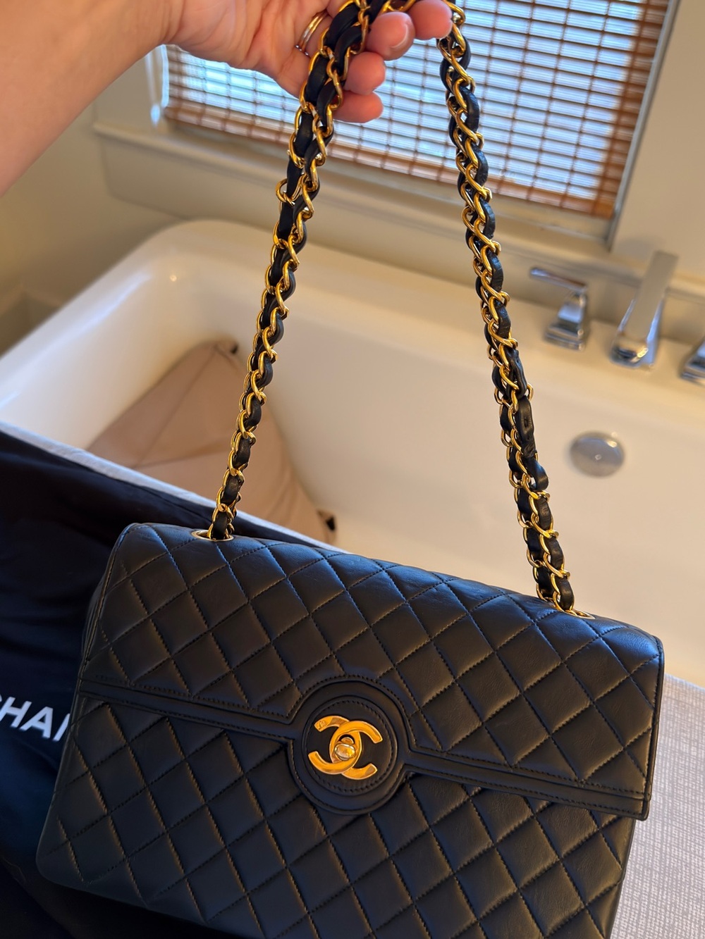 CHANEL Black Lambskin Single Flap - Series 2 VINTAGE